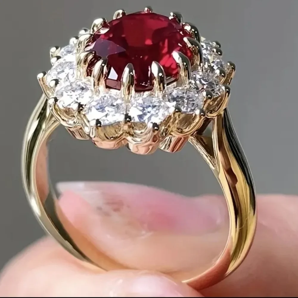 New stunning women's size 6 red ring